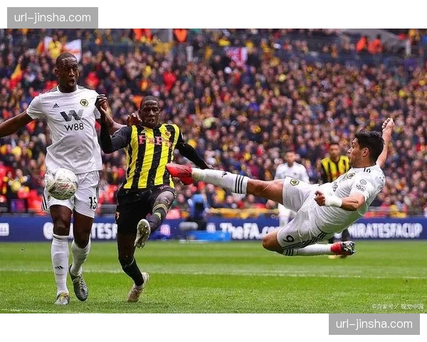 诺丁汉森林1-0小胜谢菲联,赢得价值六分的保级关键战 诺丁汉森林1-0小胜谢菲联,赢得价值六分的保级关键战